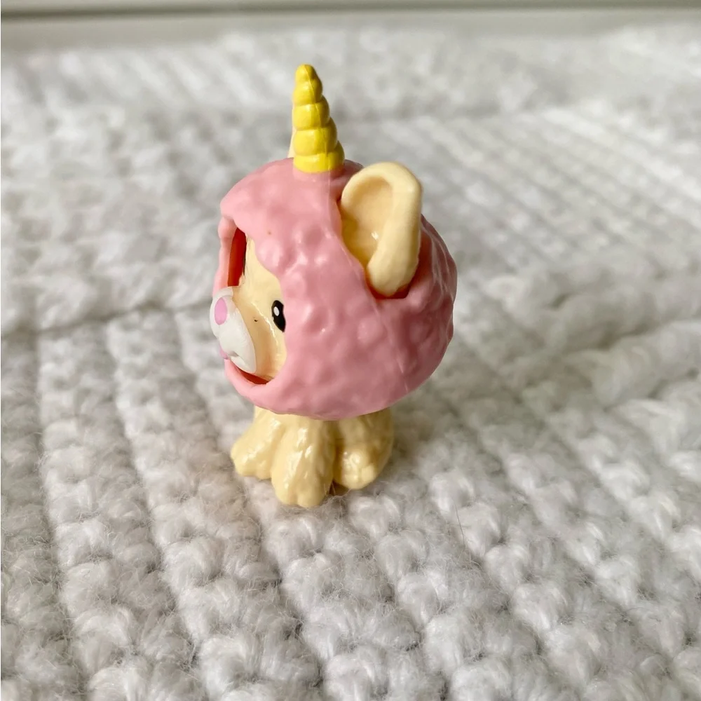 Barbie Club Chelsea Doll Unicorn Pieces cat, unicorn hat and Barbie Headband
